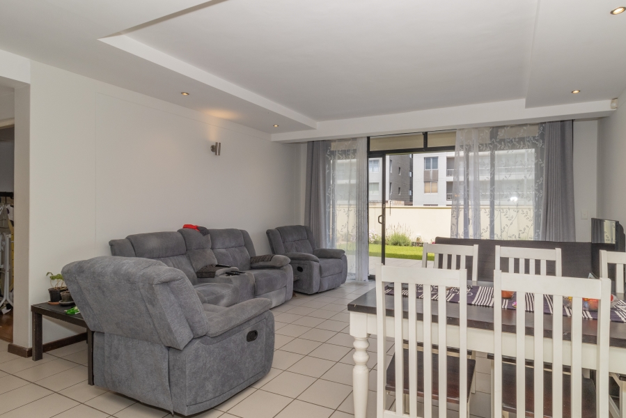 2 Bedroom Property for Sale in Beachfront Western Cape